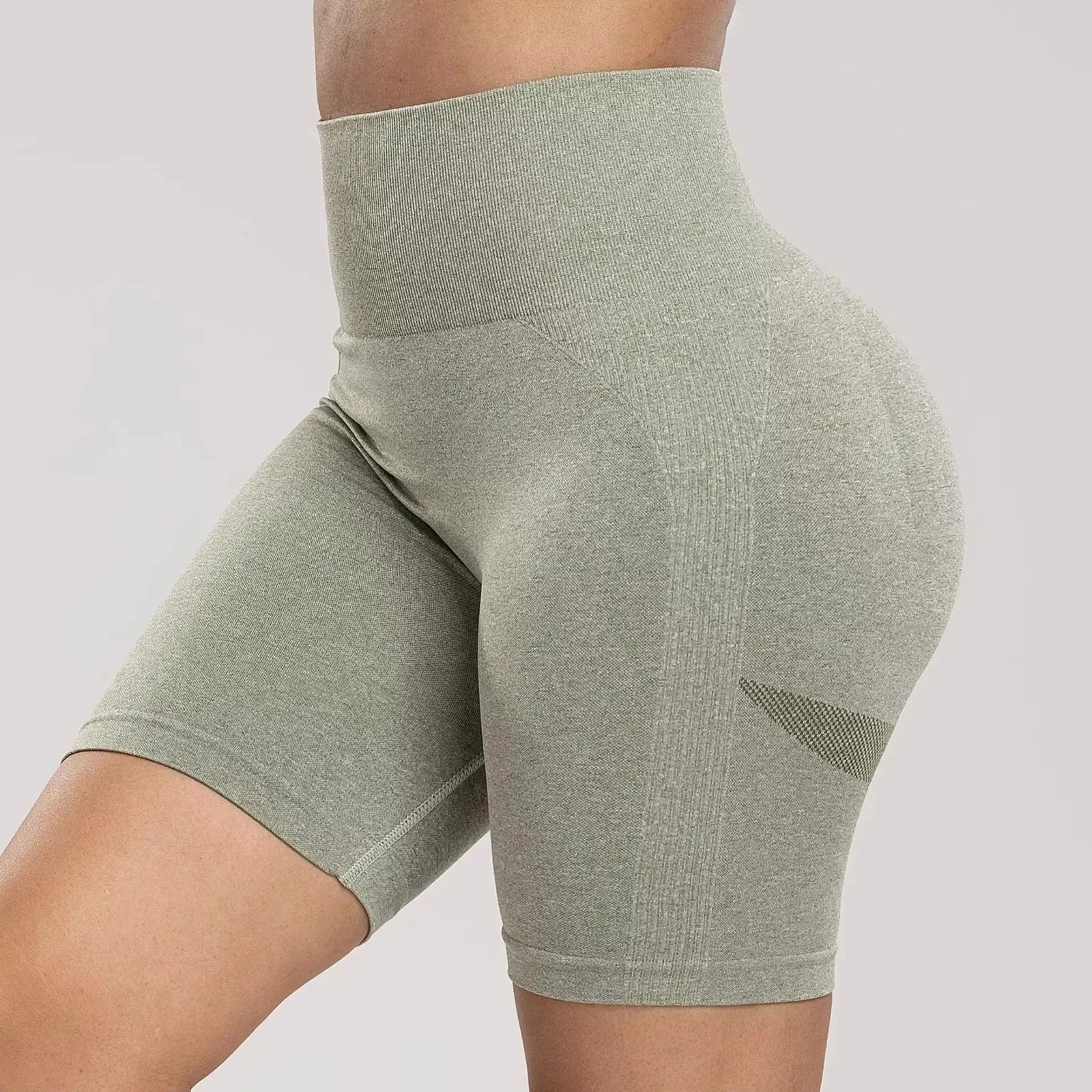 Seamless Sports Women Shorts Muliticolor Yoga Shorts Stretchy High Waist Running Cycling Leggings Hip Liftting Solid Gym Shorts