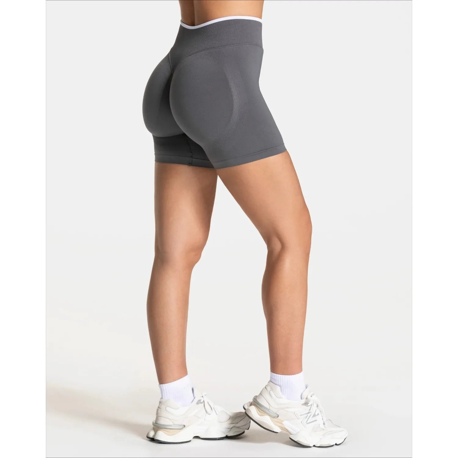 Women's Seamless Gym Solid Color Sports Shorts White Waist Tight High Waist Hip Lifting Yoga Pants Running Sports Shorts