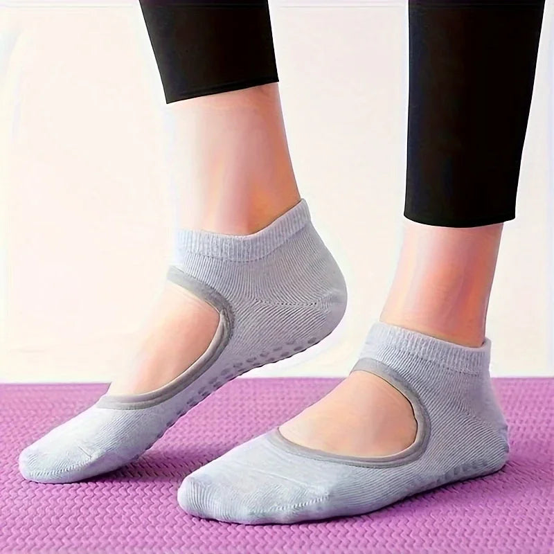 Professional Women Yoga Socks for Gym Indoor Sports and Fitness Breathable Silicone Anti-slip Ballet Pilates Dance Sports Socks