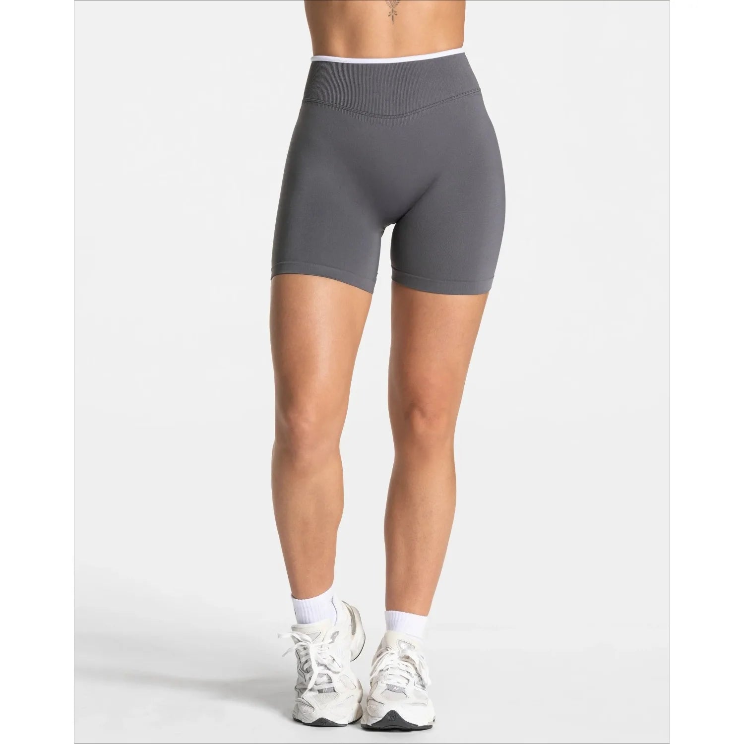 Women's Seamless Gym Solid Color Sports Shorts White Waist Tight High Waist Hip Lifting Yoga Pants Running Sports Shorts