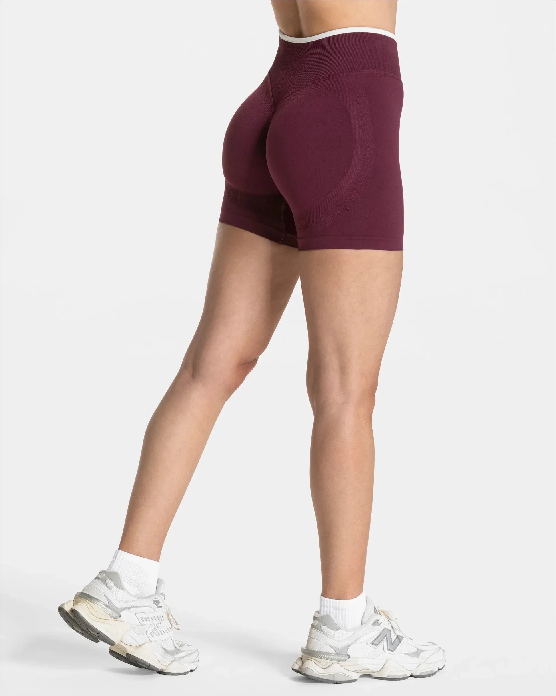 Women's Seamless Gym Solid Color Sports Shorts White Waist Tight High Waist Hip Lifting Yoga Pants Running Sports Shorts