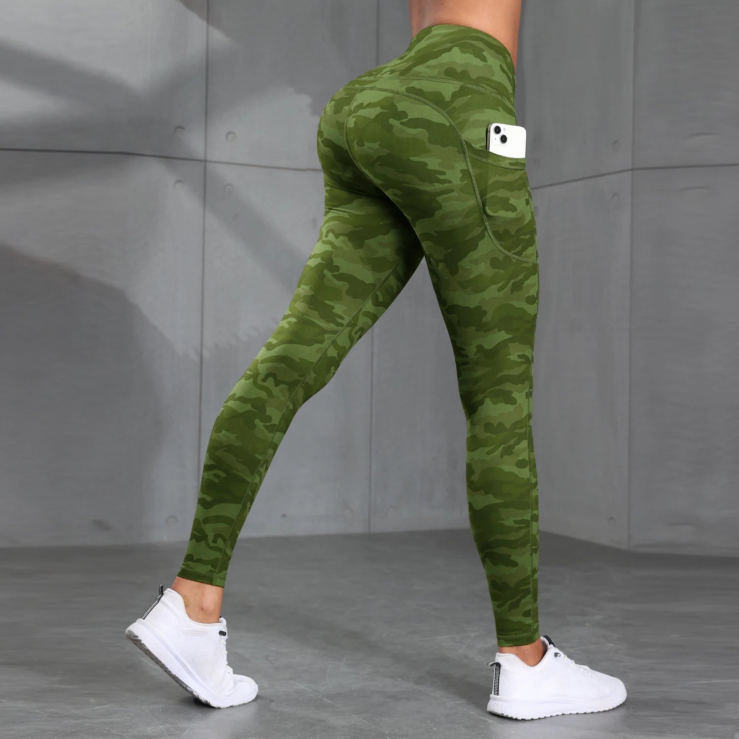 CHRLEISURE Digital Printing Yoga Pants with Pockets High Waist Butt Lifting Workout Tights Slim Fitness Legging for Women