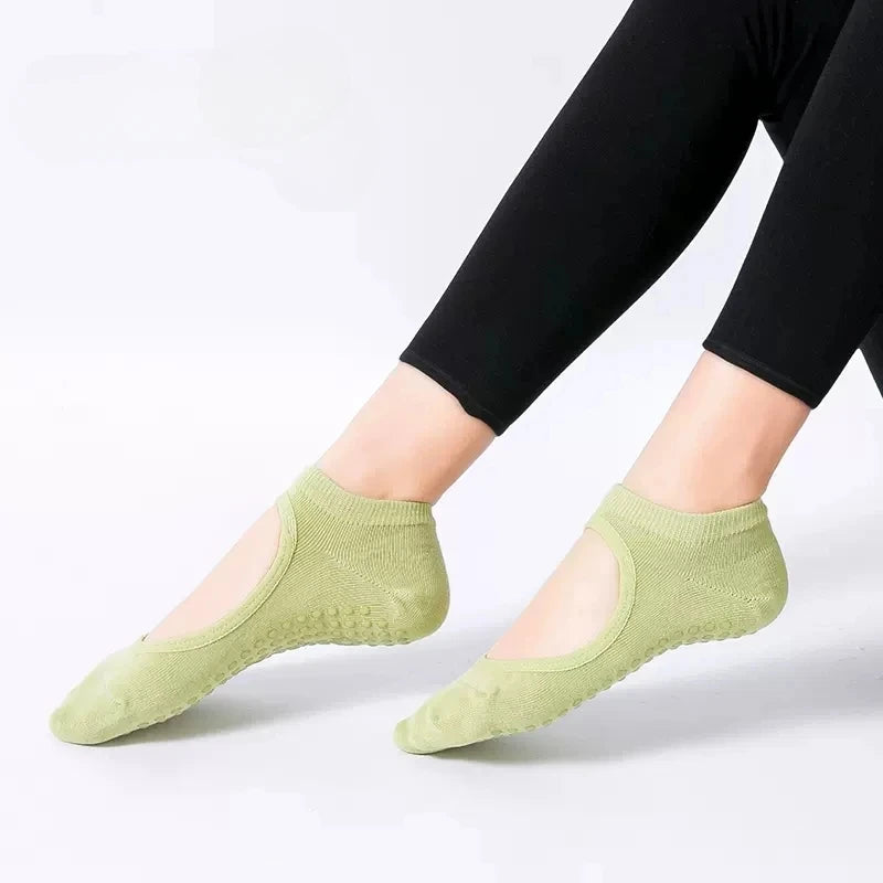 Professional Women Yoga Socks for Gym Indoor Sports and Fitness Breathable Silicone Anti-slip Ballet Pilates Dance Sports Socks